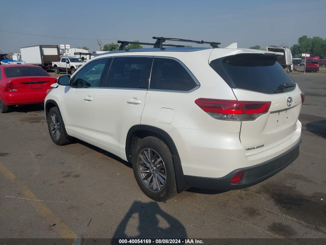 Toyota Highlander Xle 2017 5TDJZRFH2HS427507 Image 3