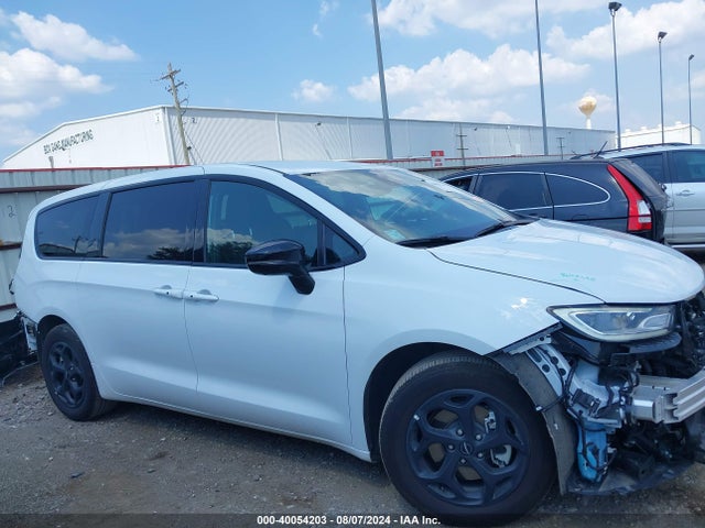 Chrysler Pacifica Hybrid Select 2024 2C4RC1S72RR109285 Image 14