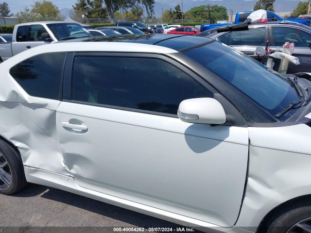 Scion TC 2015 JTKJF5C71FJ013411 Image 14