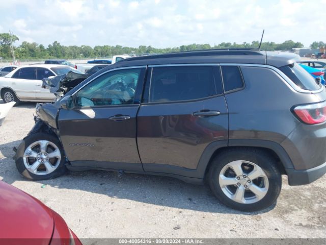 3C4NJCBB6HT690726 Jeep New Compass Latitude Fwd