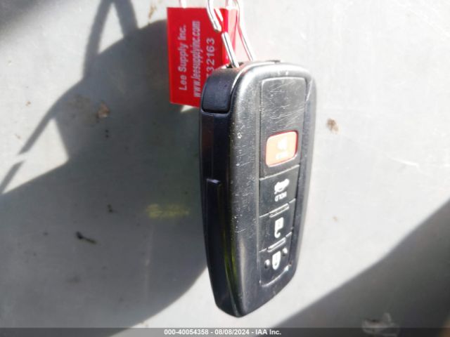 4T1B21HK8KU011172 Toyota Camry Hybrid Se
