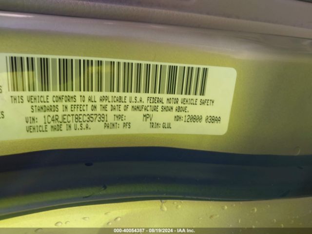1C4RJECT8EC357391 Jeep Grand Cherokee Overland