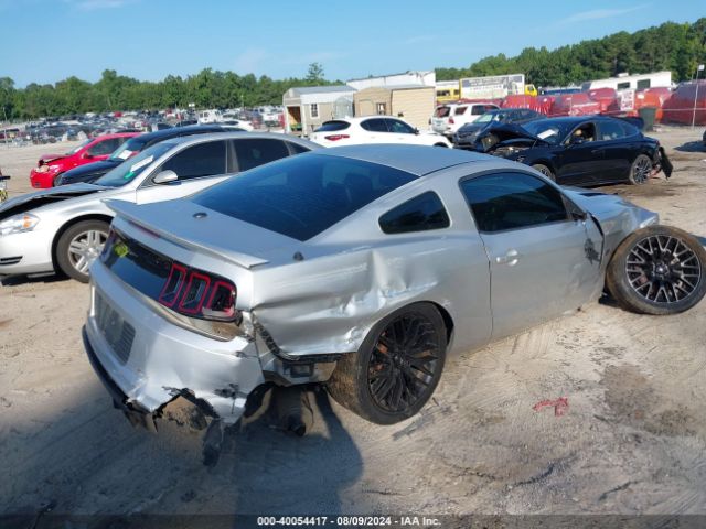 1ZVBP8CFXE5225777 Ford Mustang Gt Premium