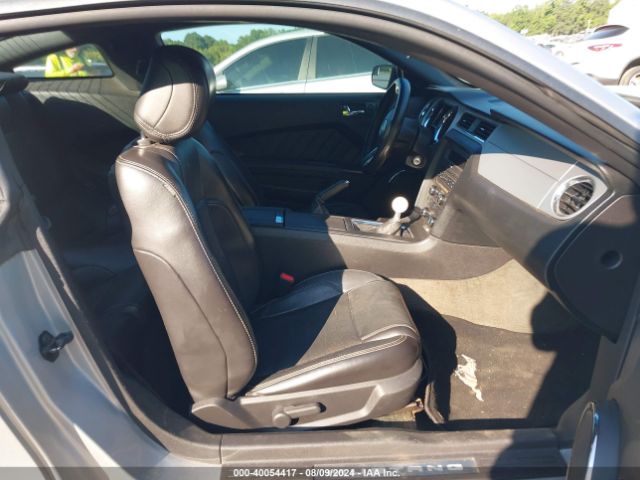1ZVBP8CFXE5225777 Ford Mustang Gt Premium