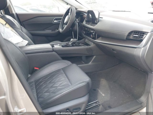 JN8AT3DC3MW106872 Nissan Rogue Platinum Fwd
