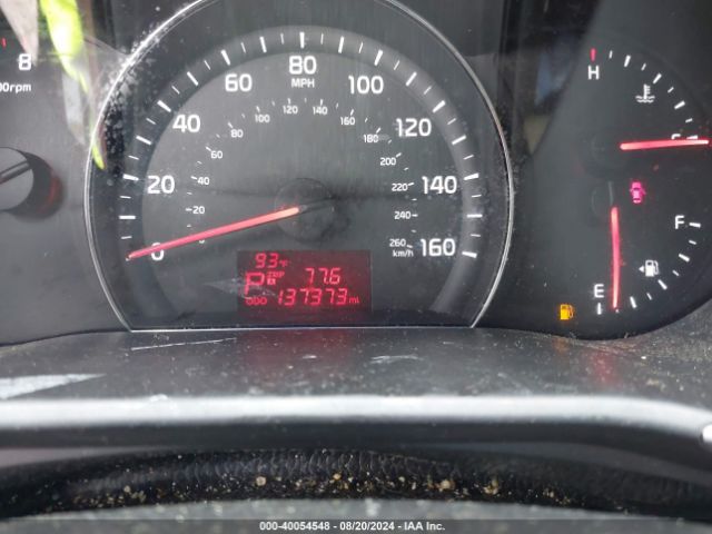5XYKT3A6XFG583748 KIA SORENTO LX