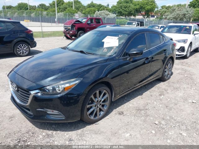 3MZBN1V32JM216494 Mazda Mazda3 Touring