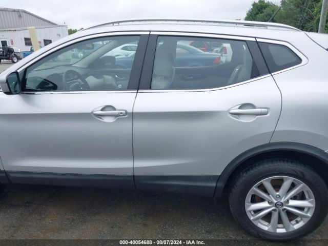 JN1BJ1CR9KW310883 Nissan Rogue Sport Sv