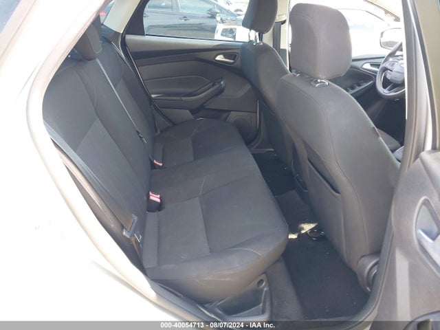 Ford FOCUS SE 2015 1FADP3F25FL207472 Image 8