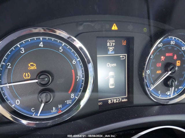 Toyota COROLLA SE 2018 5YFBURHE0JP784737 Image 7