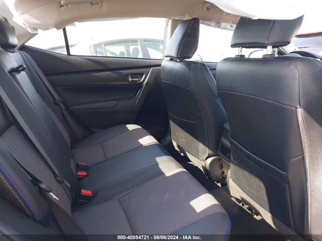 Toyota COROLLA SE 2018 5YFBURHE0JP784737 Image 8