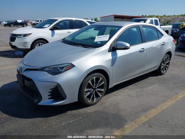 Toyota COROLLA SE 2017 5YFBURHE6HP686693 Image 2