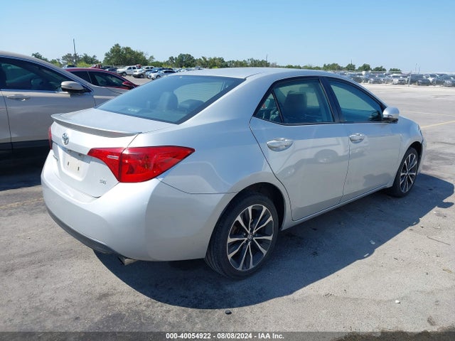 Toyota COROLLA SE 2017 5YFBURHE6HP686693 Image 4