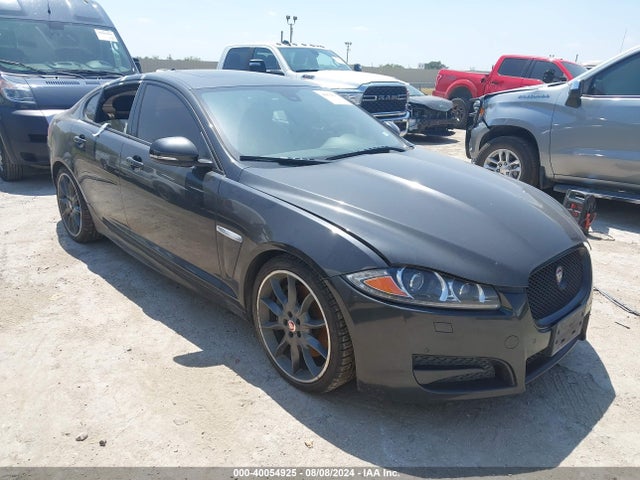 2015 JAGUAR XF SAJWA0F77F8U63289 Photo 0