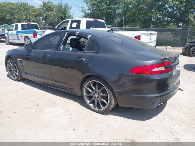 2015 JAGUAR XF SAJWA0F77F8U63289 Photo 2
