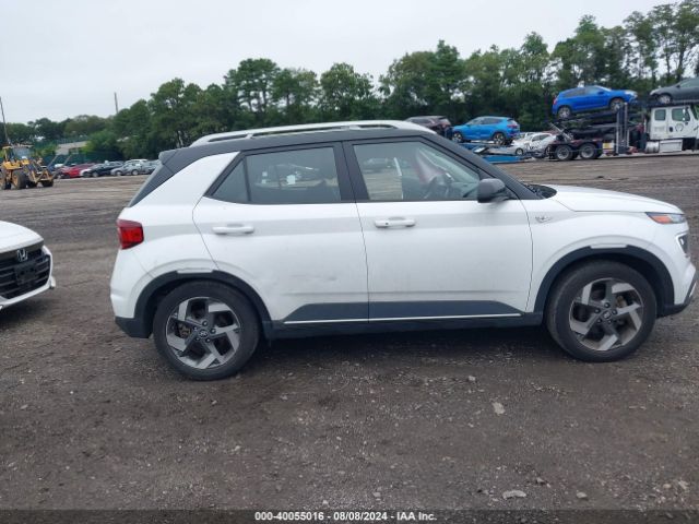 2022 HYUNDAI VENUE KMHRC8A39NU165854