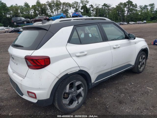 2022 HYUNDAI VENUE KMHRC8A39NU165854 Photo 3