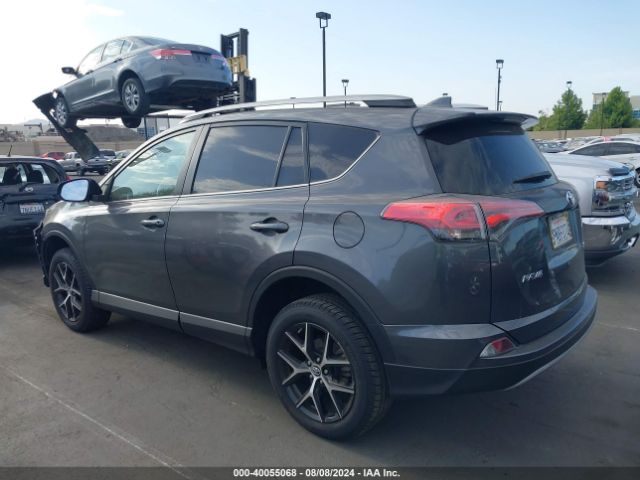 2T3NFREV1JW491219 Toyota RAV4 SE