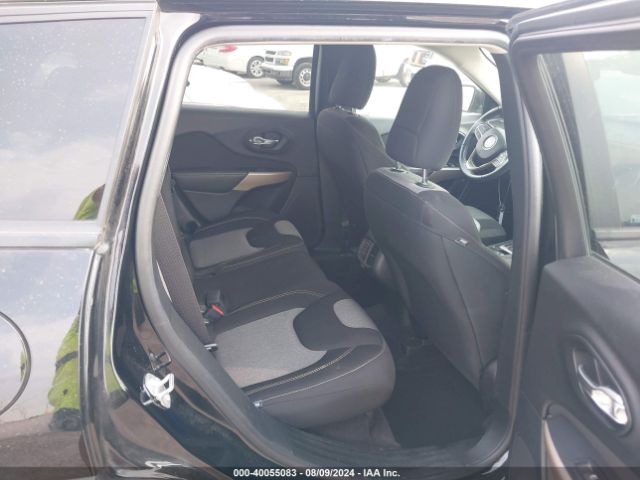 1C4PJLAB0HW571705 Jeep Cherokee Altitude Fwd