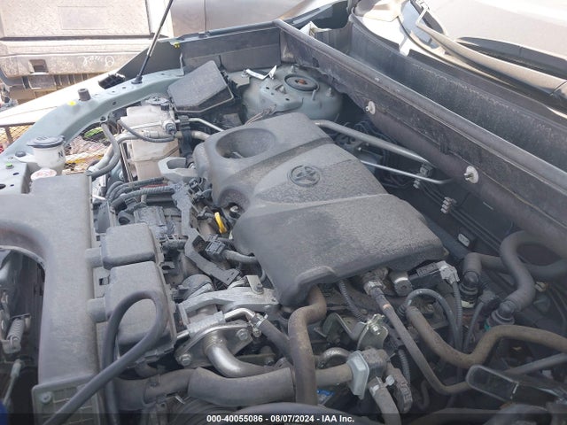 Toyota Rav4 Xle 2019 JTMW1RFV6KJ003688 Image 10