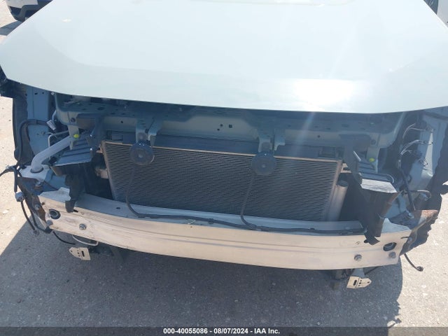 Toyota Rav4 Xle 2019 JTMW1RFV6KJ003688 Image 6