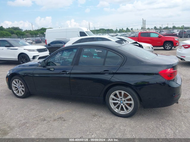 BMW 320i 2017 WBA8A9C56HK620067 Image 13