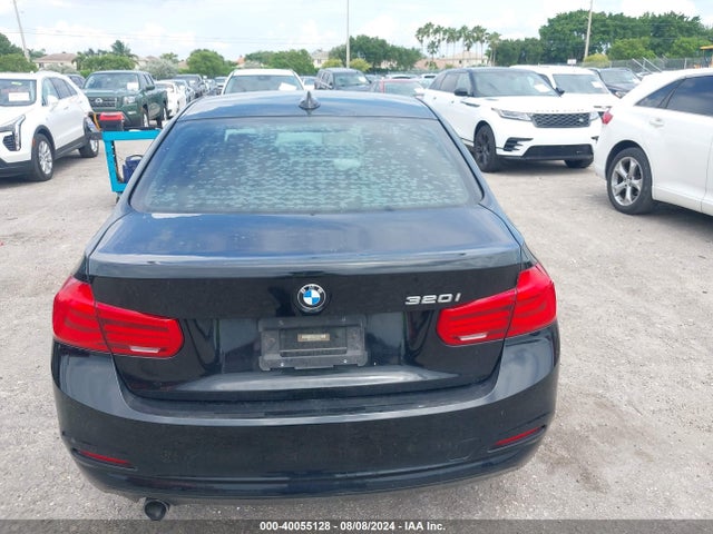 BMW 320i 2017 WBA8A9C56HK620067 Image 15