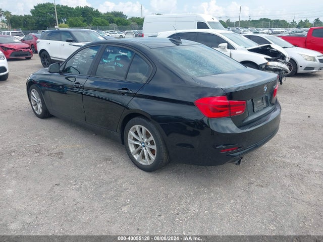 WBA8A9C56HK620067 BMW 320i