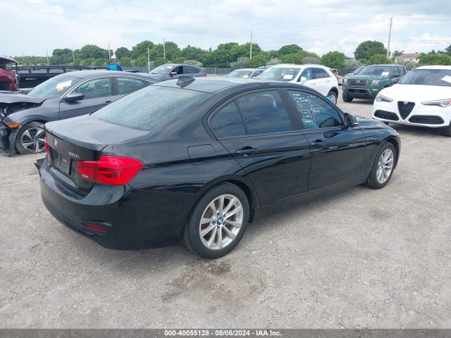 WBA8A9C56HK620067 BMW 320i