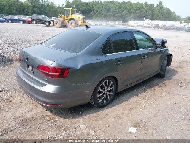 3VWB67AJ9HM390979 Volkswagen JETTA SE