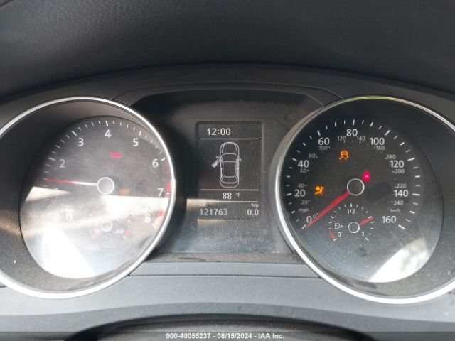 3VWB67AJ9HM390979 Volkswagen JETTA SE
