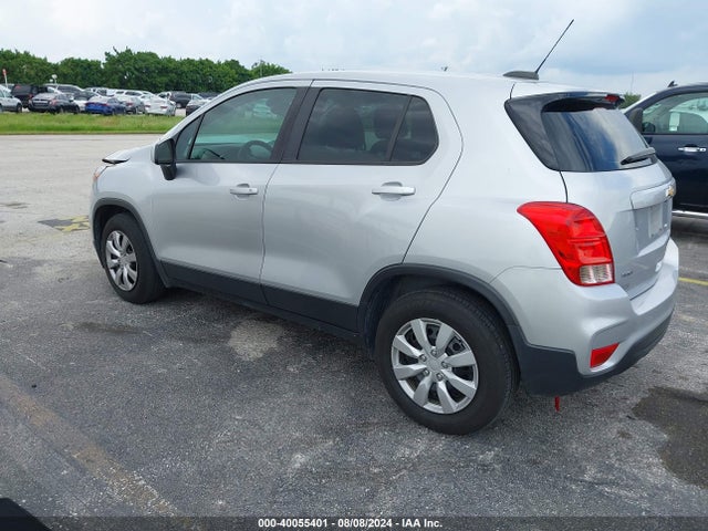 Chevrolet TRAX LS 2018 3GNCJKSB3JL383691 Image 3
