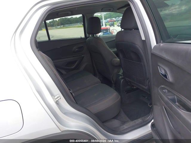 Chevrolet TRAX LS 2018 3GNCJKSB3JL383691 Image 8