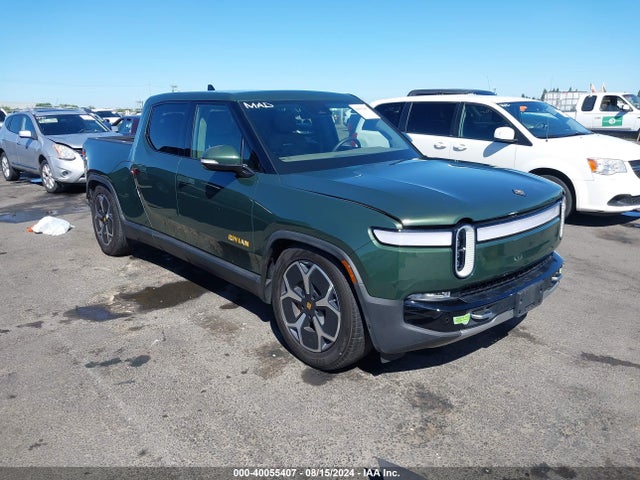 Rivian R1t Adventure 2022 7FCTGAAAXNN014174 Image 1