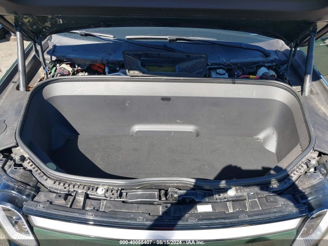Rivian R1t Adventure 2022 7FCTGAAAXNN014174 Image 10