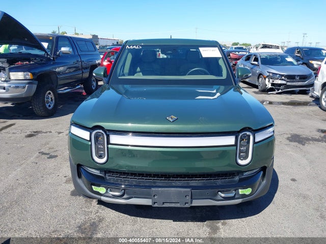 Rivian R1t Adventure 2022 7FCTGAAAXNN014174 Image 13