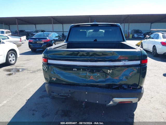 Rivian R1t Adventure 2022 7FCTGAAAXNN014174 Image 17