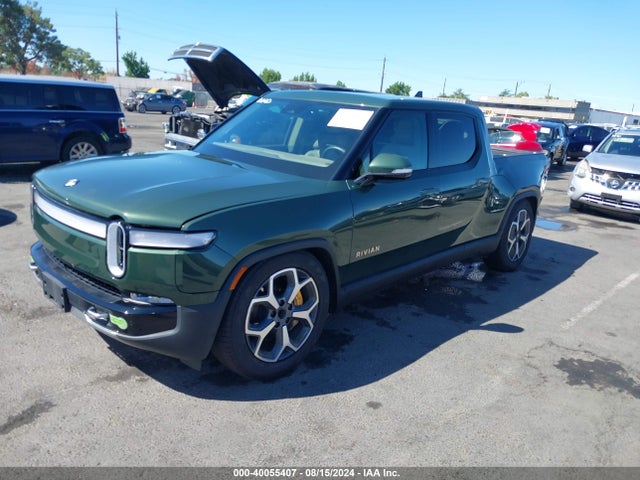 Rivian R1t Adventure 2022 7FCTGAAAXNN014174 Image 2