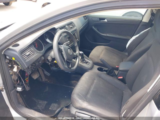 3VW2K7AJ4FM269673 Volkswagen JETTA S