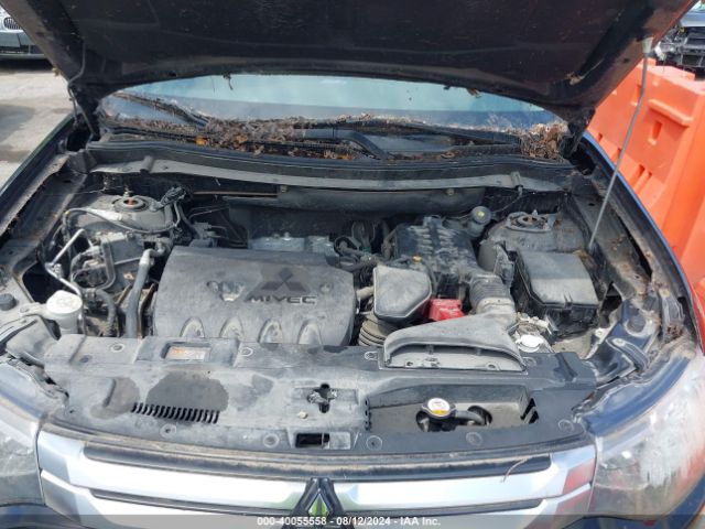 JA4AZ3A38FZ003988 Mitsubishi Outlander Se
