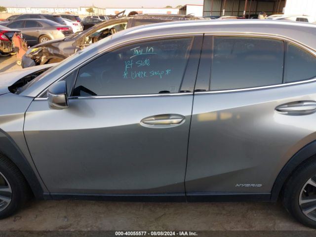 JTHP9JBH4M2047778 Lexus UX 250H