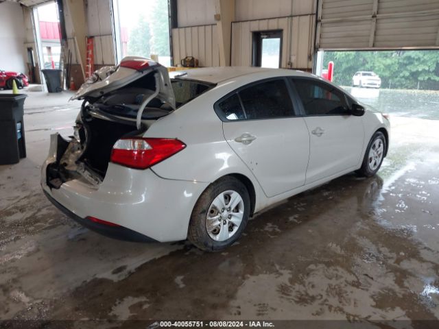 KNAFK4A63F5309453 KIA FORTE LX
