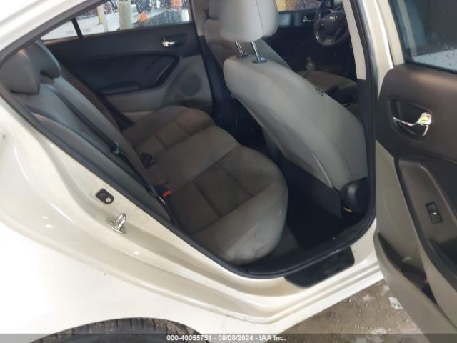 KNAFK4A63F5309453 KIA FORTE LX