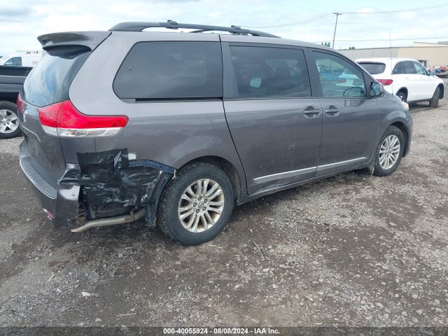 Toyota Sienna Xle/limited 2014 5TDYK3DC6ES409613 Image 4