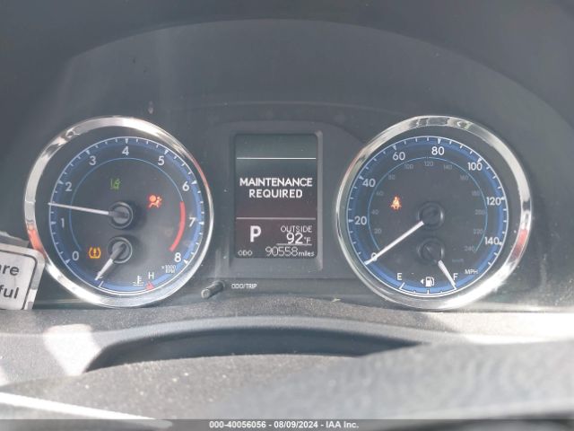 2T1BURHE3JC048021 Toyota COROLLA LE