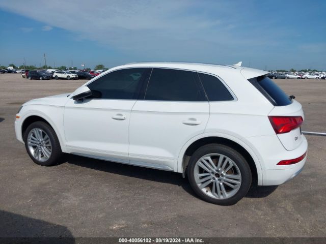 WA1BNAFY7J2222113 Audi Q5 2.0t Premium