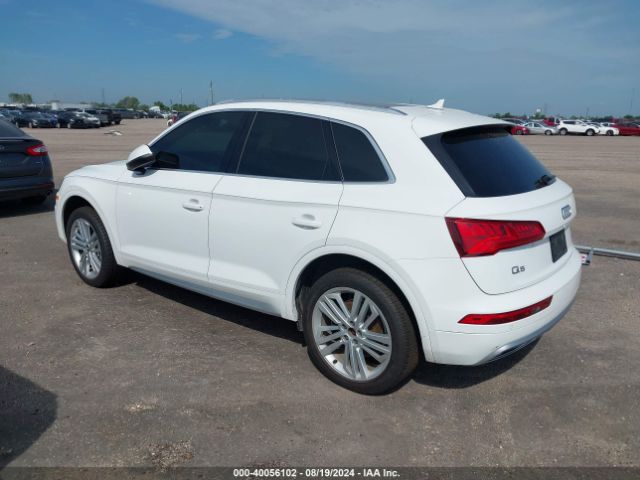 WA1BNAFY7J2222113 Audi Q5 2.0t Premium