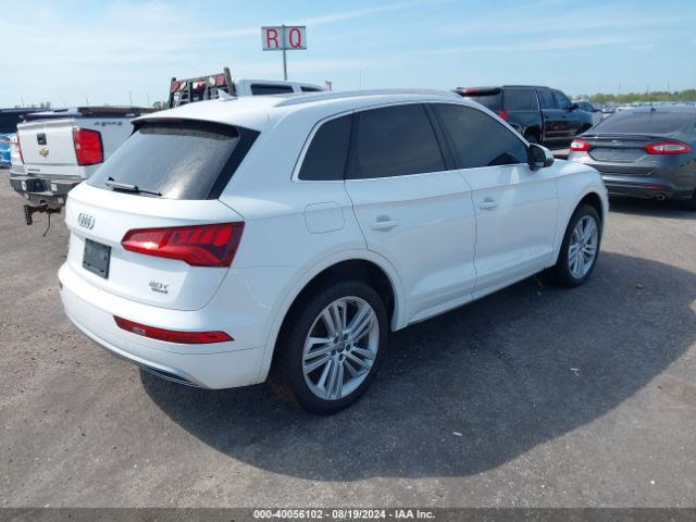 WA1BNAFY7J2222113 Audi Q5 2.0t Premium