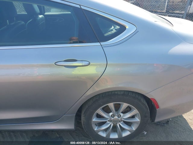 Chrysler 200 C 2015 1C3CCCCG8FN515407 Image 17
