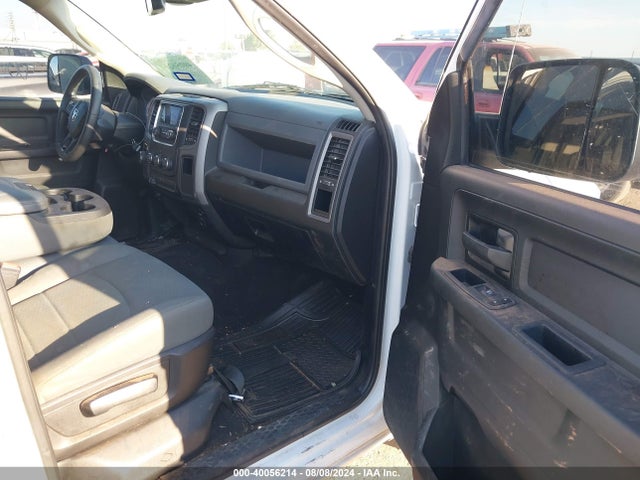 3C6RR7KTXLG290770 RAM 1500 Classic Tradesman  4x4 5'7 Box